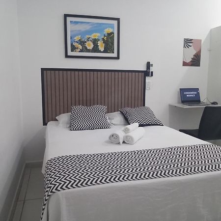 Loft7 Garagem Wifi Proximo Aparecida E Industrias Apartment Pindamonhangaba Luaran gambar